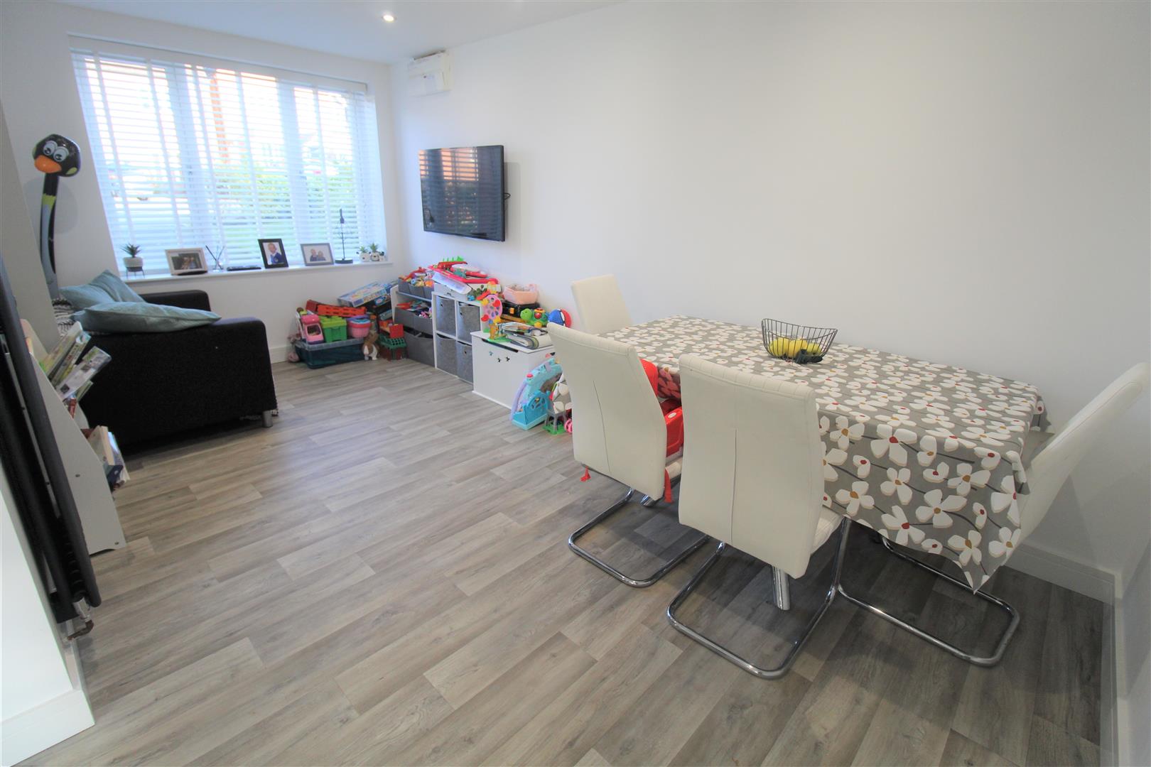 Hollinwood Close, Norton Heights, Stoke-On-Trent